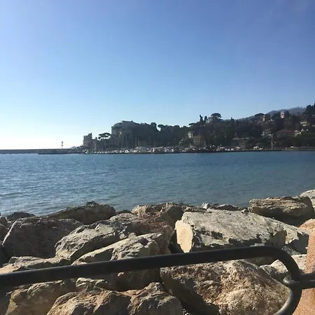 Διαμέρισμα Near The